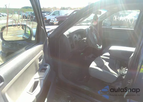 2005 Dodge Dakota Slt from USA, damaged, VIN 1D7HW42N15S260488